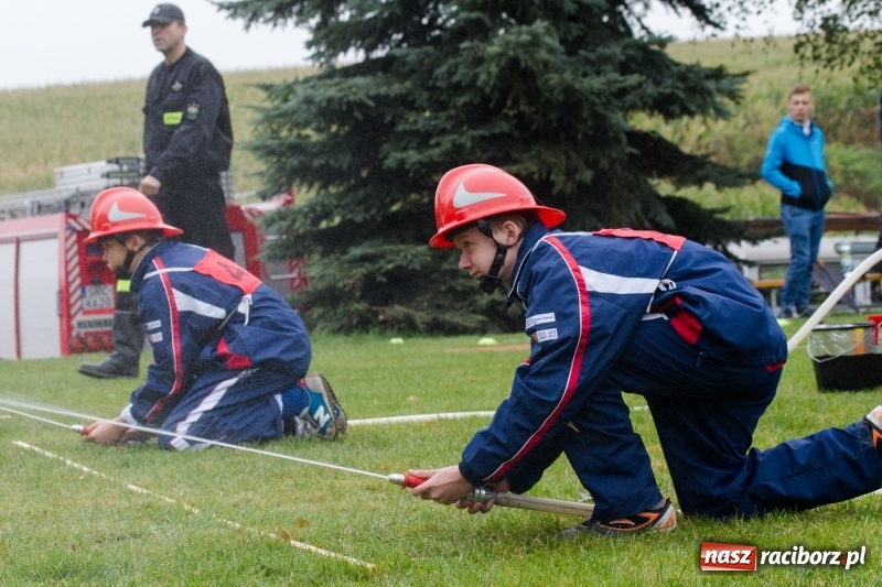 Zdjęcie w galerii na portalu naszraciborz.pl: Samborowice, Roszków, Sławików i Krzyżanowice - znamy już zwycięzców zawodów sportowo-pożarniczych w Gamowie  wiadomości z regionu
