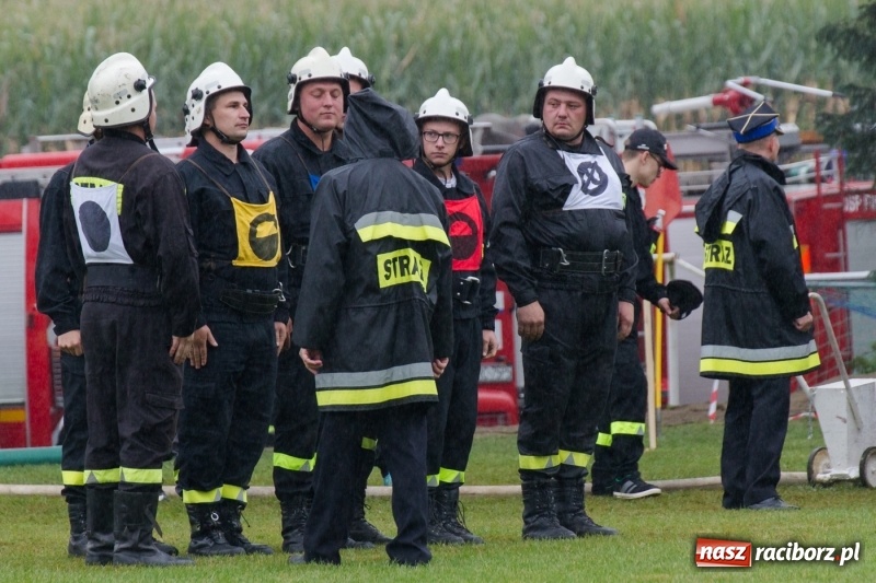 Zdjęcie w galerii na portalu naszraciborz.pl: Samborowice, Roszków, Sławików i Krzyżanowice - znamy już zwycięzców zawodów sportowo-pożarniczych w Gamowie  wiadomości z regionu