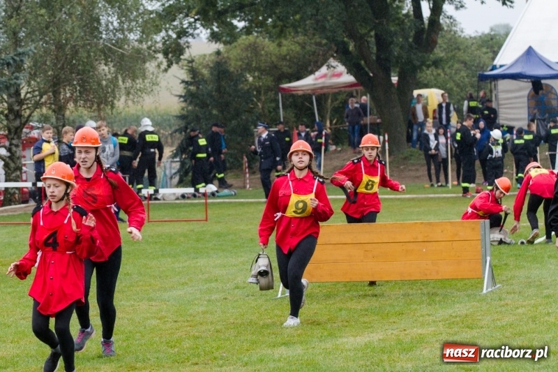 Zdjęcie w galerii na portalu naszraciborz.pl: Samborowice, Roszków, Sławików i Krzyżanowice - znamy już zwycięzców zawodów sportowo-pożarniczych w Gamowie  wiadomości z regionu