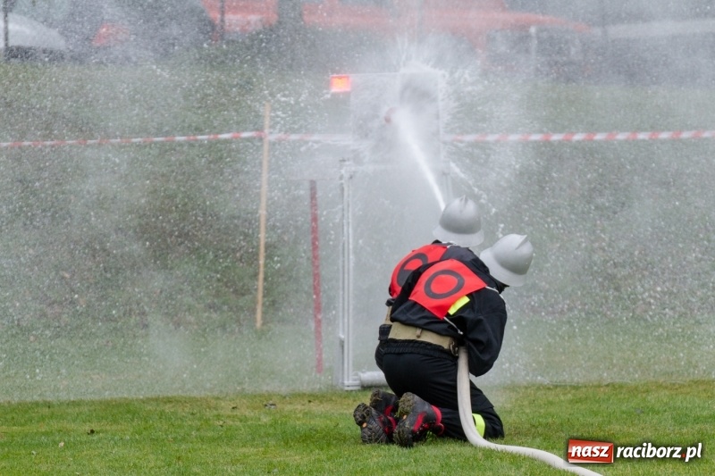 Zdjęcie w galerii na portalu naszraciborz.pl: Samborowice, Roszków, Sławików i Krzyżanowice - znamy już zwycięzców zawodów sportowo-pożarniczych w Gamowie  wiadomości z regionu