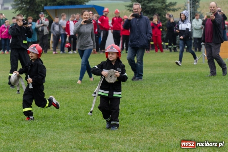 Zdjęcie w galerii na portalu naszraciborz.pl: Samborowice, Roszków, Sławików i Krzyżanowice - znamy już zwycięzców zawodów sportowo-pożarniczych w Gamowie  wiadomości z regionu