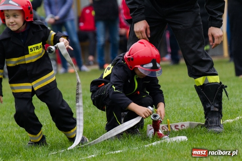 Zdjęcie w galerii na portalu naszraciborz.pl: Samborowice, Roszków, Sławików i Krzyżanowice - znamy już zwycięzców zawodów sportowo-pożarniczych w Gamowie  wiadomości z regionu