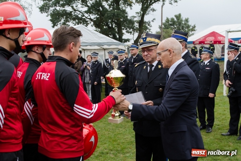 Zdjęcie w galerii na portalu naszraciborz.pl: Samborowice, Roszków, Sławików i Krzyżanowice - znamy już zwycięzców zawodów sportowo-pożarniczych w Gamowie  wiadomości z regionu