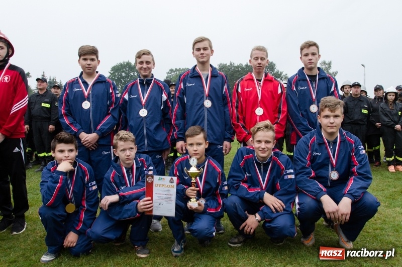 Zdjęcie w galerii na portalu naszraciborz.pl: Samborowice, Roszków, Sławików i Krzyżanowice - znamy już zwycięzców zawodów sportowo-pożarniczych w Gamowie  wiadomości z regionu