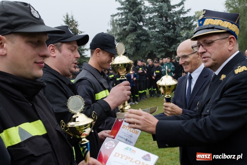 Zdjęcie w galerii na portalu naszraciborz.pl: Samborowice, Roszków, Sławików i Krzyżanowice - znamy już zwycięzców zawodów sportowo-pożarniczych w Gamowie  wiadomości z regionu