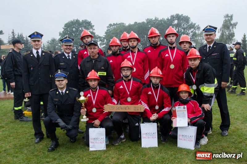 Zdjęcie w galerii na portalu naszraciborz.pl: Samborowice, Roszków, Sławików i Krzyżanowice - znamy już zwycięzców zawodów sportowo-pożarniczych w Gamowie  wiadomości z regionu