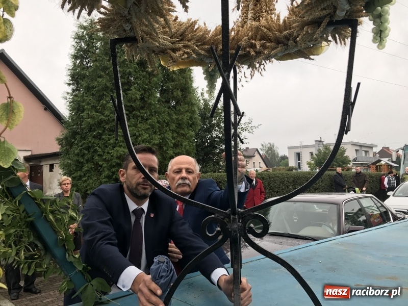 Zdjęcie w galerii na portalu naszraciborz.pl: Dożynki miejskie Raciborza. 800 kilogramów dyni na 800 lat Raciborza wiadomości z regionu