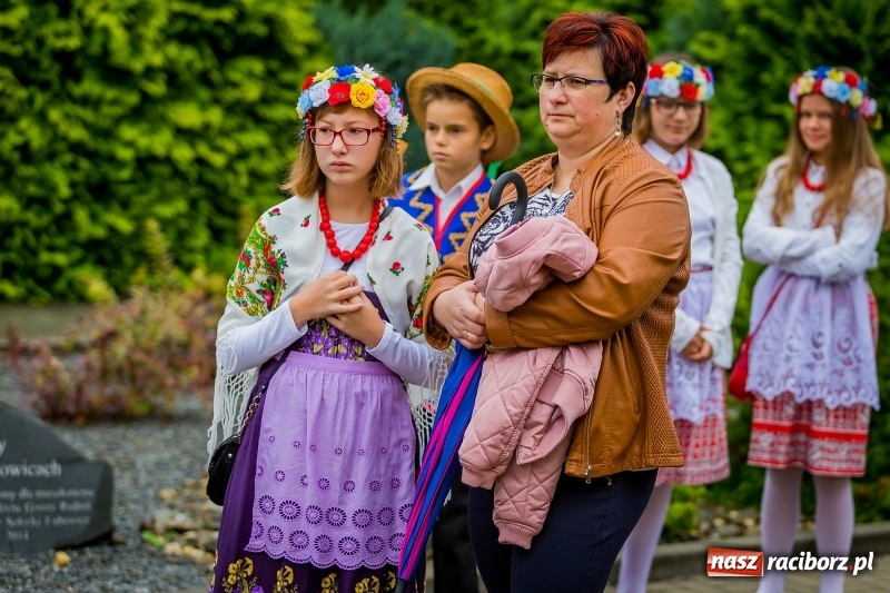 Zdjęcie w galerii na portalu naszraciborz.pl: Dożynki w Łubowicach - bez maszyn, ale z orkiestrą i na kolorowo   wiadomości z regionu