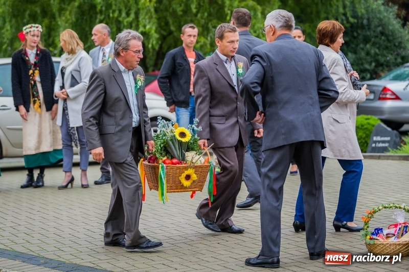 Zdjęcie w galerii na portalu naszraciborz.pl: Dożynki w Łubowicach - bez maszyn, ale z orkiestrą i na kolorowo   wiadomości z regionu