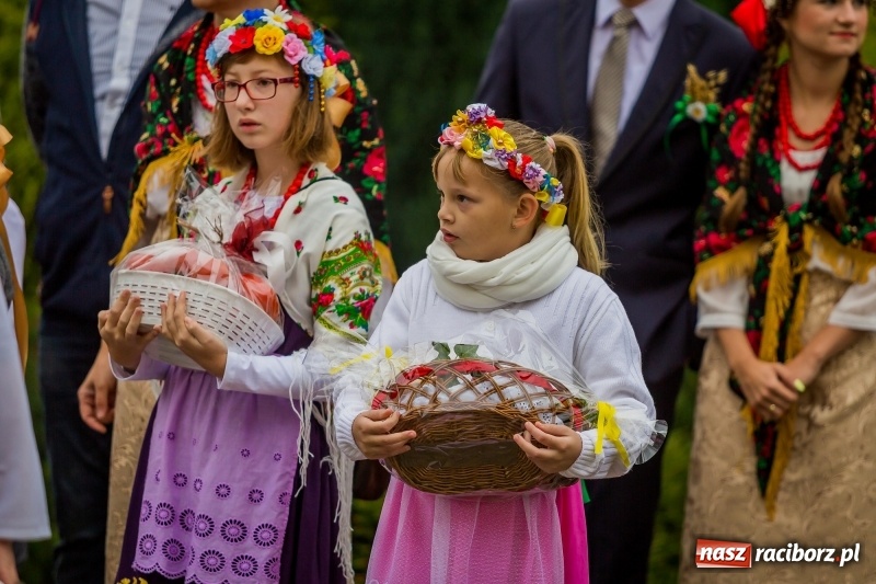 Zdjęcie w galerii na portalu naszraciborz.pl: Dożynki w Łubowicach - bez maszyn, ale z orkiestrą i na kolorowo   wiadomości z regionu