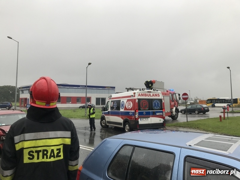 Zdjęcie w galerii na portalu naszraciborz.pl: Scenariusz zawsze ten sam. Chwila nieuwagi a potem korki  wiadomości z regionu