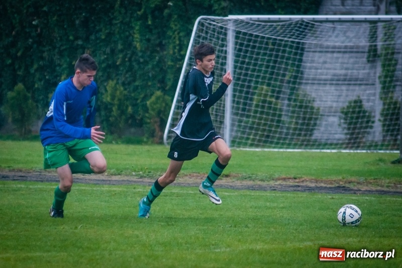 Zdjęcie w galerii na portalu naszraciborz.pl: Juniorzy Tworkowa zdemolowali rówieśników z Pawłowa wiadomości z regionu