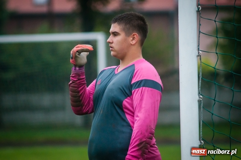 Zdjęcie w galerii na portalu naszraciborz.pl: Juniorzy Tworkowa zdemolowali rówieśników z Pawłowa wiadomości z regionu