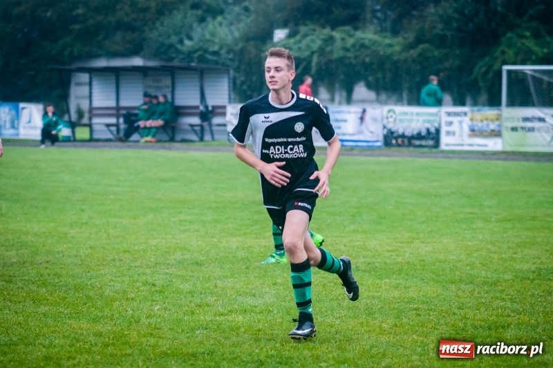 Zdjęcie w galerii na portalu naszraciborz.pl: Juniorzy Tworkowa zdemolowali rówieśników z Pawłowa wiadomości z regionu