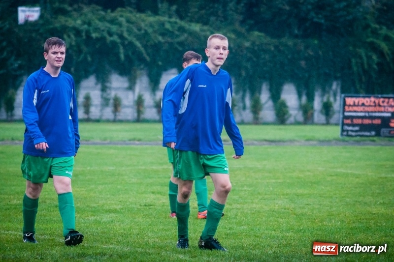 Zdjęcie w galerii na portalu naszraciborz.pl: Juniorzy Tworkowa zdemolowali rówieśników z Pawłowa wiadomości z regionu