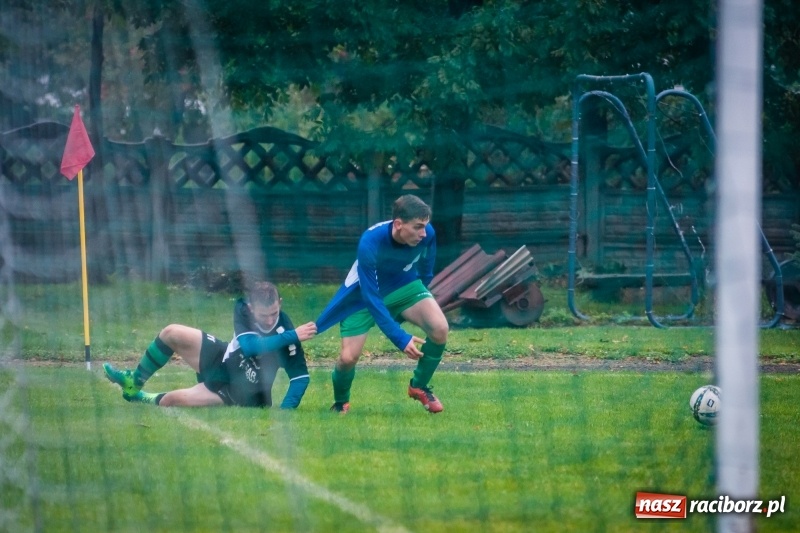 Zdjęcie w galerii na portalu naszraciborz.pl: Juniorzy Tworkowa zdemolowali rówieśników z Pawłowa wiadomości z regionu