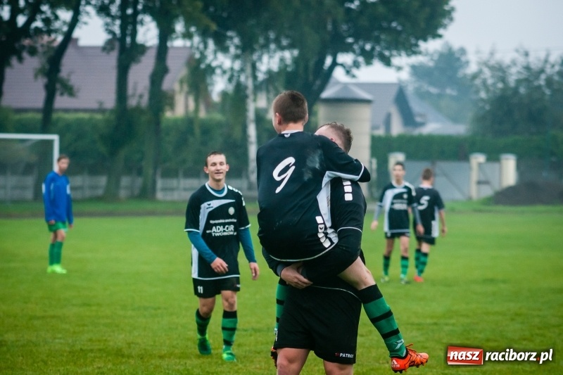 Zdjęcie w galerii na portalu naszraciborz.pl: Juniorzy Tworkowa zdemolowali rówieśników z Pawłowa wiadomości z regionu