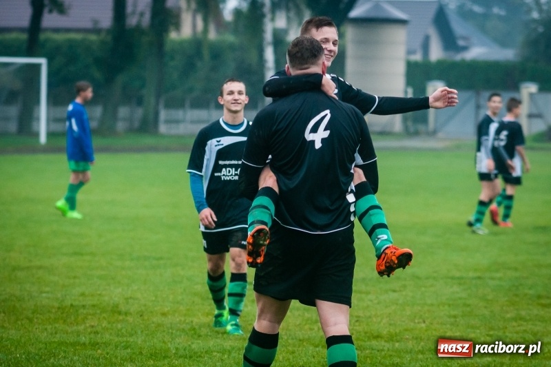 Zdjęcie w galerii na portalu naszraciborz.pl: Juniorzy Tworkowa zdemolowali rówieśników z Pawłowa wiadomości z regionu