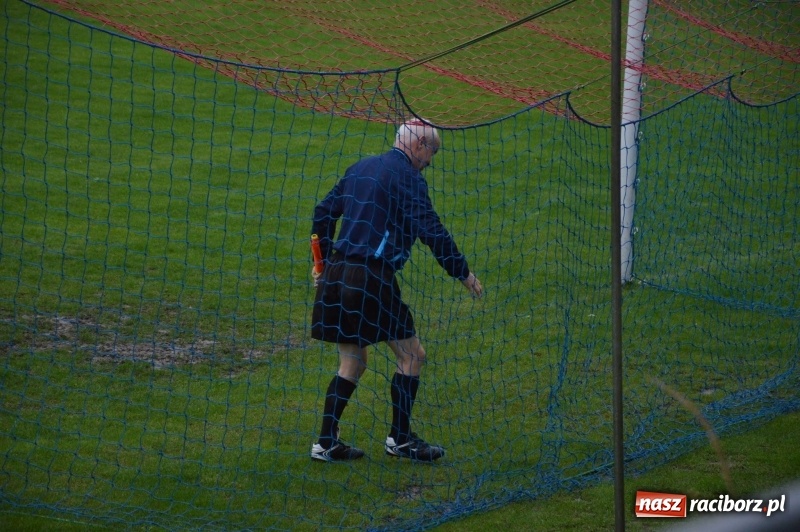 Zdjęcie w galerii na portalu naszraciborz.pl: Horror w Rogowie. Górki Śląskie nadal niepokonane! wiadomości z regionu