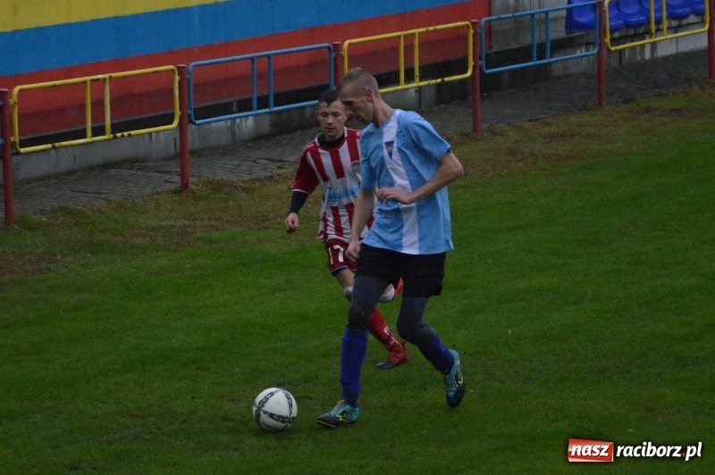 Zdjęcie w galerii na portalu naszraciborz.pl: Horror w Rogowie. Górki Śląskie nadal niepokonane! wiadomości z regionu