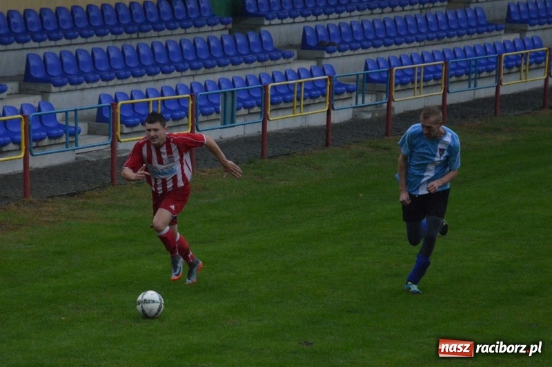 Zdjęcie w galerii na portalu naszraciborz.pl: Horror w Rogowie. Górki Śląskie nadal niepokonane! wiadomości z regionu