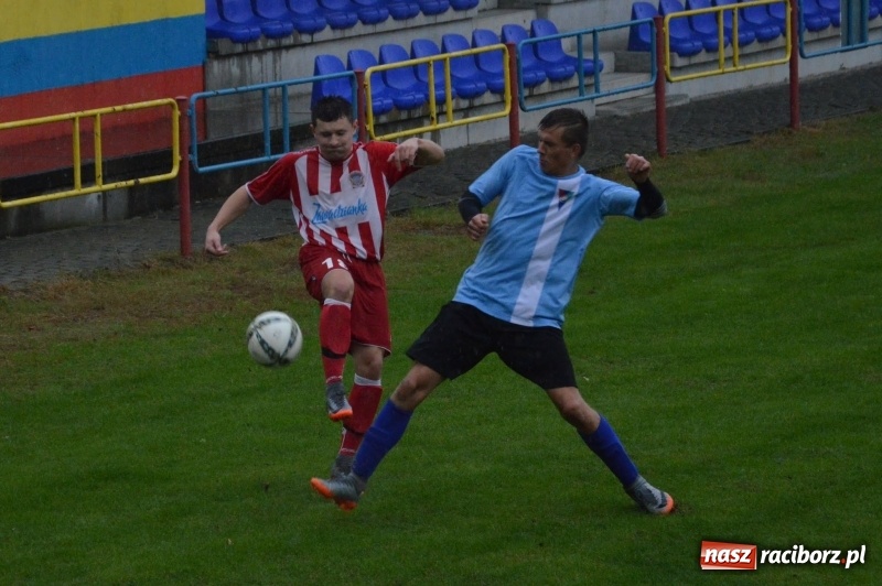 Zdjęcie w galerii na portalu naszraciborz.pl: Horror w Rogowie. Górki Śląskie nadal niepokonane! wiadomości z regionu