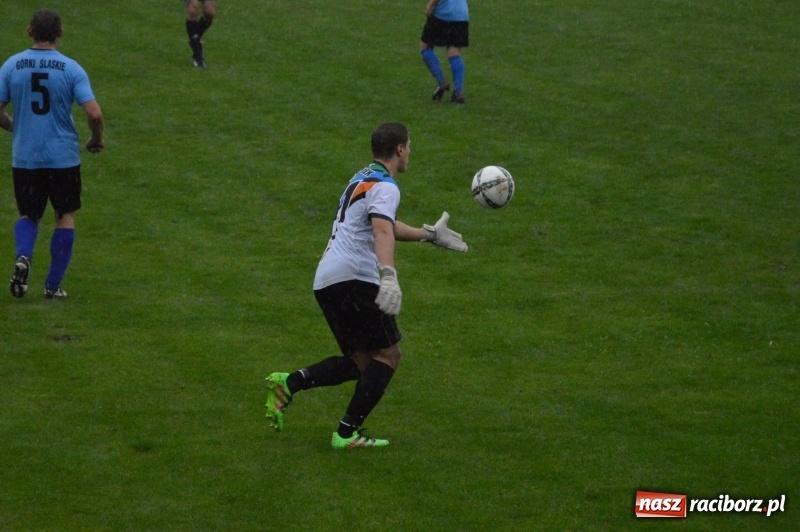 Zdjęcie w galerii na portalu naszraciborz.pl: Horror w Rogowie. Górki Śląskie nadal niepokonane! wiadomości z regionu