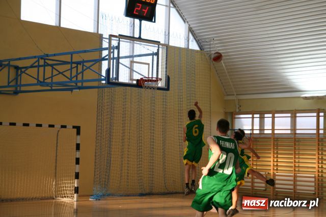 Zdjęcie w galerii na portalu naszraciborz.pl: Zaproszenie na rozgrywki koszykarzy wiadomości z regionu