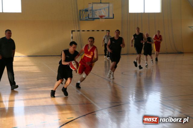 Zdjęcie w galerii na portalu naszraciborz.pl: Zaproszenie na rozgrywki koszykarzy wiadomości z regionu