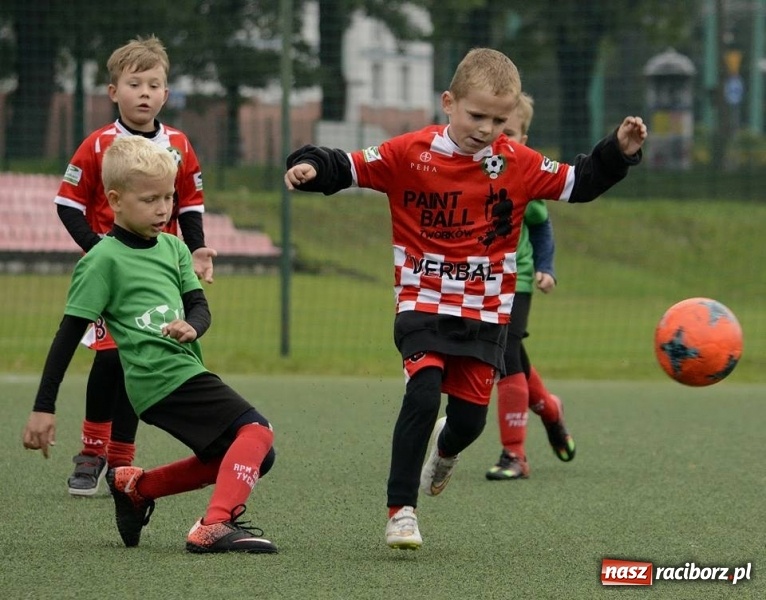 Zdjęcie w galerii na portalu naszraciborz.pl: Żaki Młodsze Tworkowa wygrały Ligę Europy w czasie turnieju Tychy Cup 2017 wiadomości z regionu