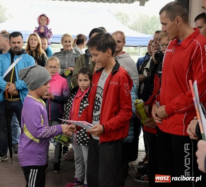 Zdjęcie w galerii na portalu naszraciborz.pl: Żaki Młodsze Tworkowa wygrały Ligę Europy w czasie turnieju Tychy Cup 2017 wiadomości z regionu