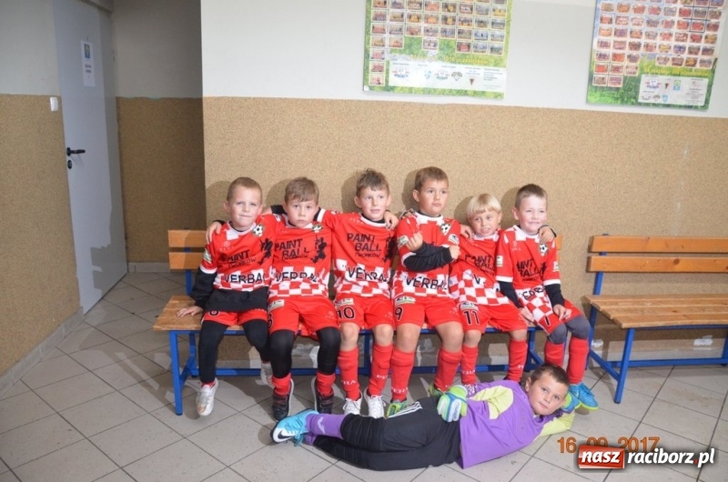 Zdjęcie w galerii na portalu naszraciborz.pl: Żaki Młodsze Tworkowa wygrały Ligę Europy w czasie turnieju Tychy Cup 2017 wiadomości z regionu