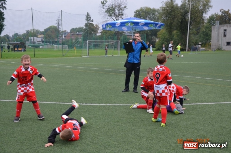 Zdjęcie w galerii na portalu naszraciborz.pl: Żaki Młodsze Tworkowa wygrały Ligę Europy w czasie turnieju Tychy Cup 2017 wiadomości z regionu