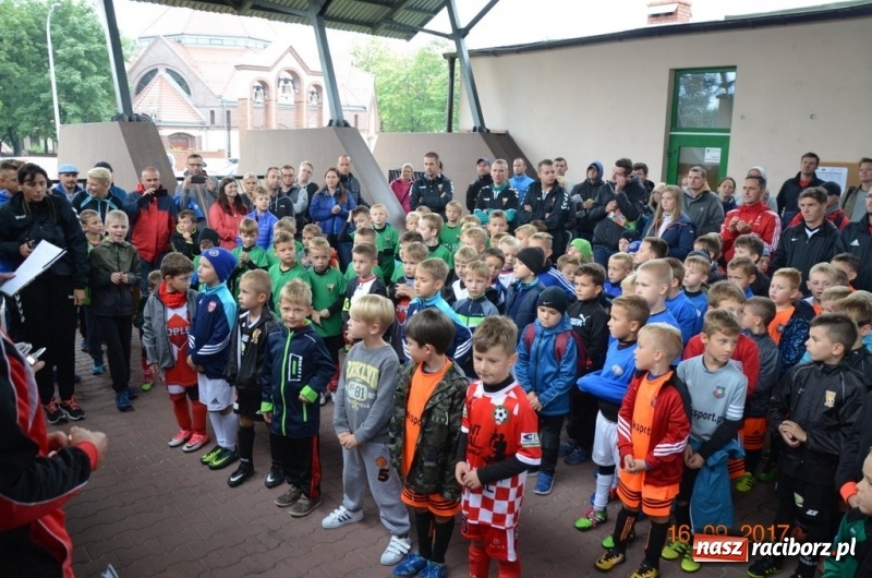 Zdjęcie w galerii na portalu naszraciborz.pl: Żaki Młodsze Tworkowa wygrały Ligę Europy w czasie turnieju Tychy Cup 2017 wiadomości z regionu