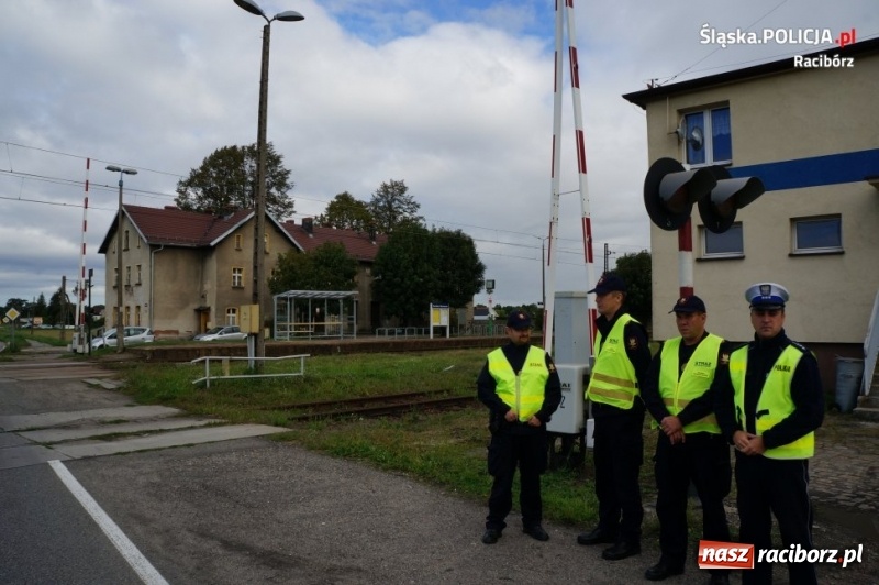Zdjęcie w galerii na portalu naszraciborz.pl: Bezpieczny przejazd - wspólne działania mundurowych wiadomości z regionu