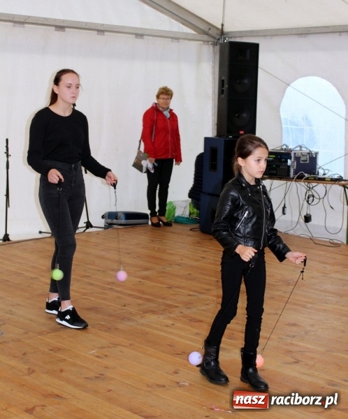 Zdjęcie w galerii na portalu naszraciborz.pl: Z sercem na dłoni. Kobiety Aktywne z Nędzy integrują mieszkańców wiadomości z regionu