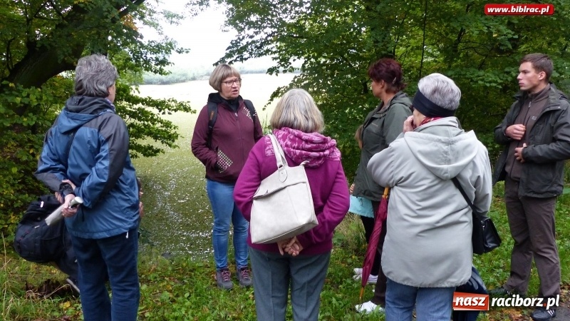 Zdjęcie w galerii na portalu naszraciborz.pl: Raciborska biblioteka zorganizowała spacer po Łężczoku w ramach Europejskich Dni Dziedzictwa wiadomości z regionu