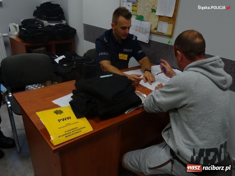 Zdjęcie w galerii na portalu naszraciborz.pl: Śląska policja sprawdza rezerwy. Ćwiczenia mobilizacyjne EGIDA-17 wiadomości z regionu