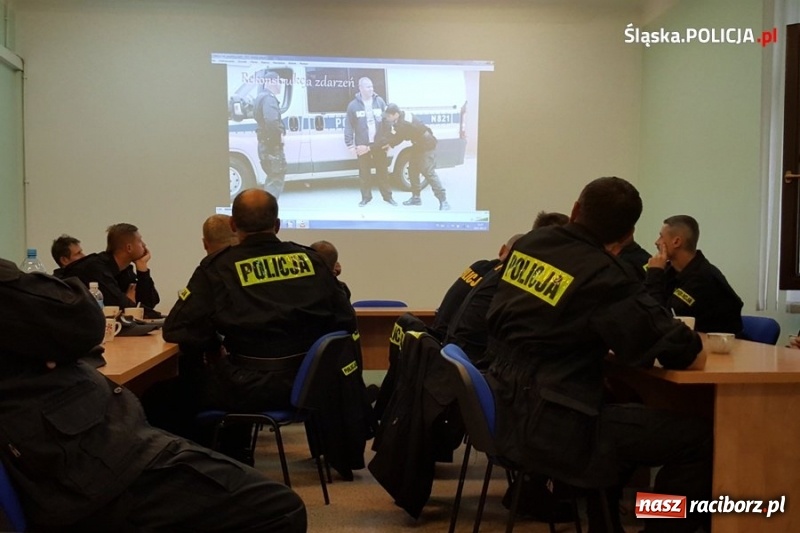 Zdjęcie w galerii na portalu naszraciborz.pl: Śląska policja sprawdza rezerwy. Ćwiczenia mobilizacyjne EGIDA-17 wiadomości z regionu