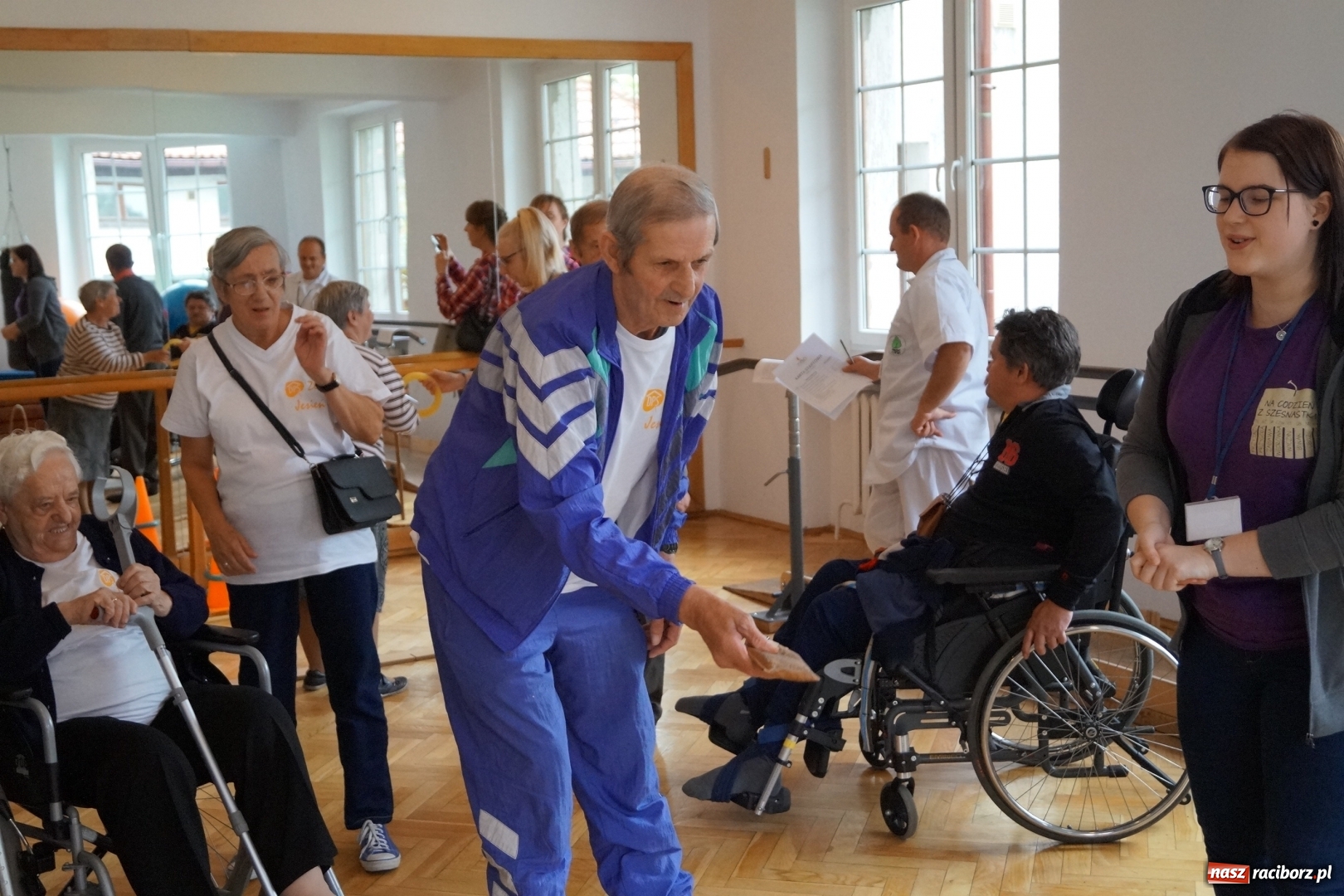 Zdjęcie w galerii na portalu naszraciborz.pl: DPS Złota Jesień na spartakiadzie w Gorzycach wiadomości z regionu