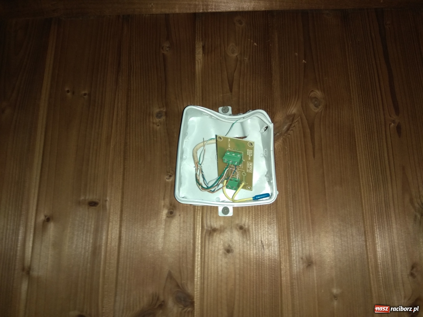 Zdjęcie w galerii na portalu naszraciborz.pl: Zastępca dyrektora OSiR-u pisze do pana Adama w sprawie brzydkiego zapachu w saunie wiadomości z regionu