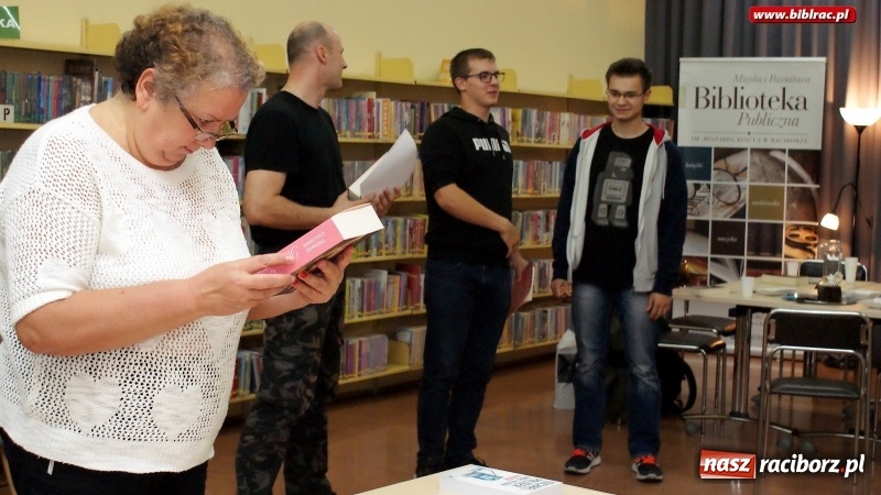 Zdjęcie w galerii na portalu naszraciborz.pl: 70. urodziny Stephena Kinga w raciborskiej bibliotece wiadomości z regionu