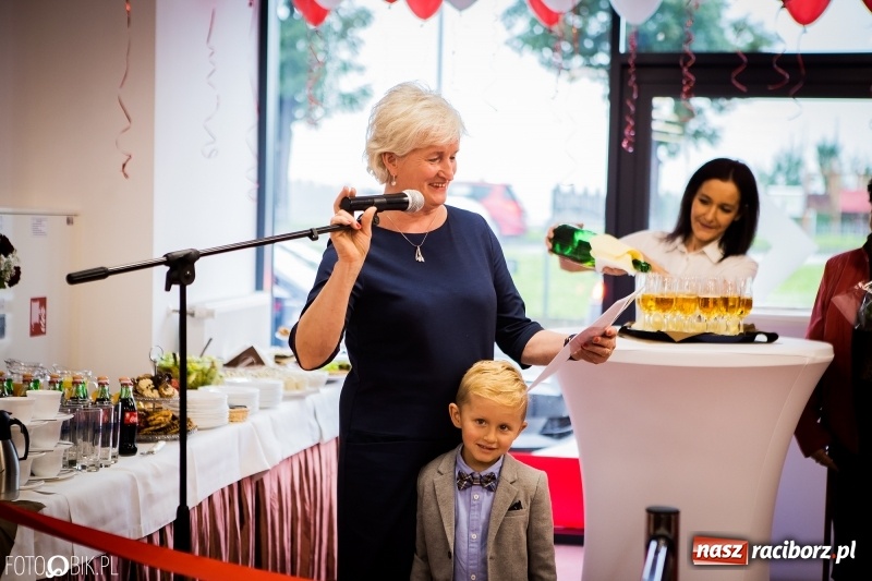 Zdjęcie w galerii na portalu naszraciborz.pl: Hurtownia Elektryczna EL-BIS powróciła w nowej odsłonie wiadomości z regionu