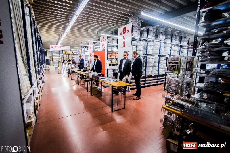 Zdjęcie w galerii na portalu naszraciborz.pl: Hurtownia Elektryczna EL-BIS powróciła w nowej odsłonie wiadomości z regionu