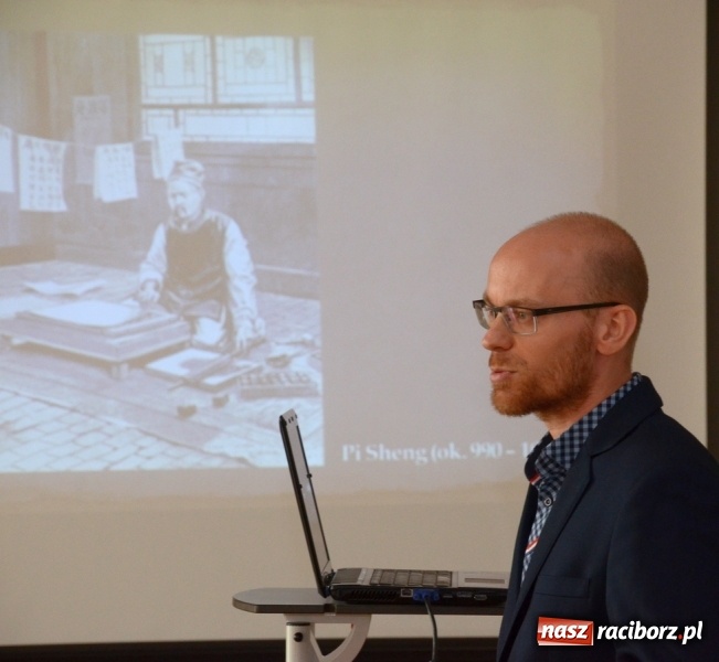 Zdjęcie w galerii na portalu naszraciborz.pl: Historia raciborskiego drukarstwa na nowej wystawie w Muzeum  wiadomości z regionu