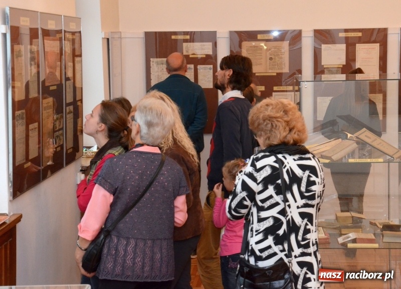 Zdjęcie w galerii na portalu naszraciborz.pl: Historia raciborskiego drukarstwa na nowej wystawie w Muzeum  wiadomości z regionu