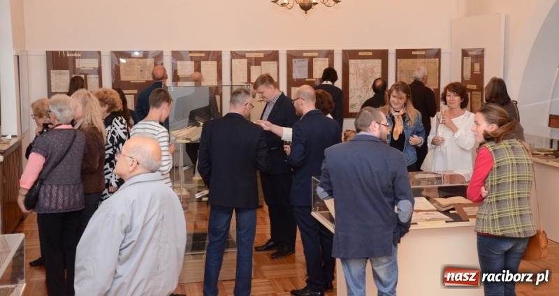 Zdjęcie w galerii na portalu naszraciborz.pl: Historia raciborskiego drukarstwa na nowej wystawie w Muzeum  wiadomości z regionu