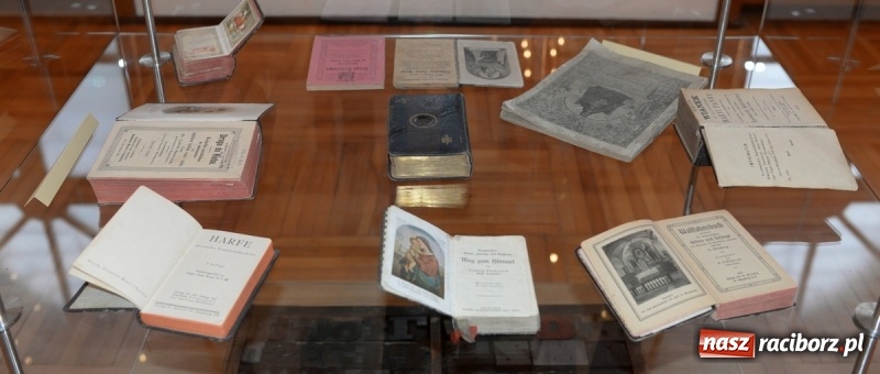 Zdjęcie w galerii na portalu naszraciborz.pl: Historia raciborskiego drukarstwa na nowej wystawie w Muzeum  wiadomości z regionu