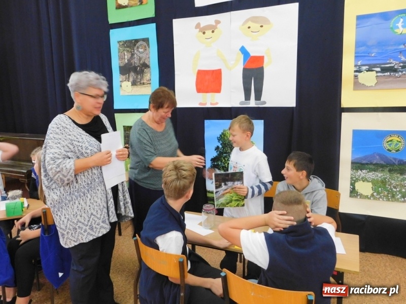 Zdjęcie w galerii na portalu naszraciborz.pl: Podsumowanie polsko-czeskiego projektu Janka i Honza- ekologiczni badacze w SP 4 wiadomości z regionu