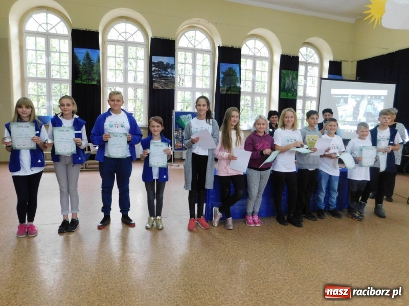 Zdjęcie w galerii na portalu naszraciborz.pl: Podsumowanie polsko-czeskiego projektu Janka i Honza- ekologiczni badacze w SP 4 wiadomości z regionu